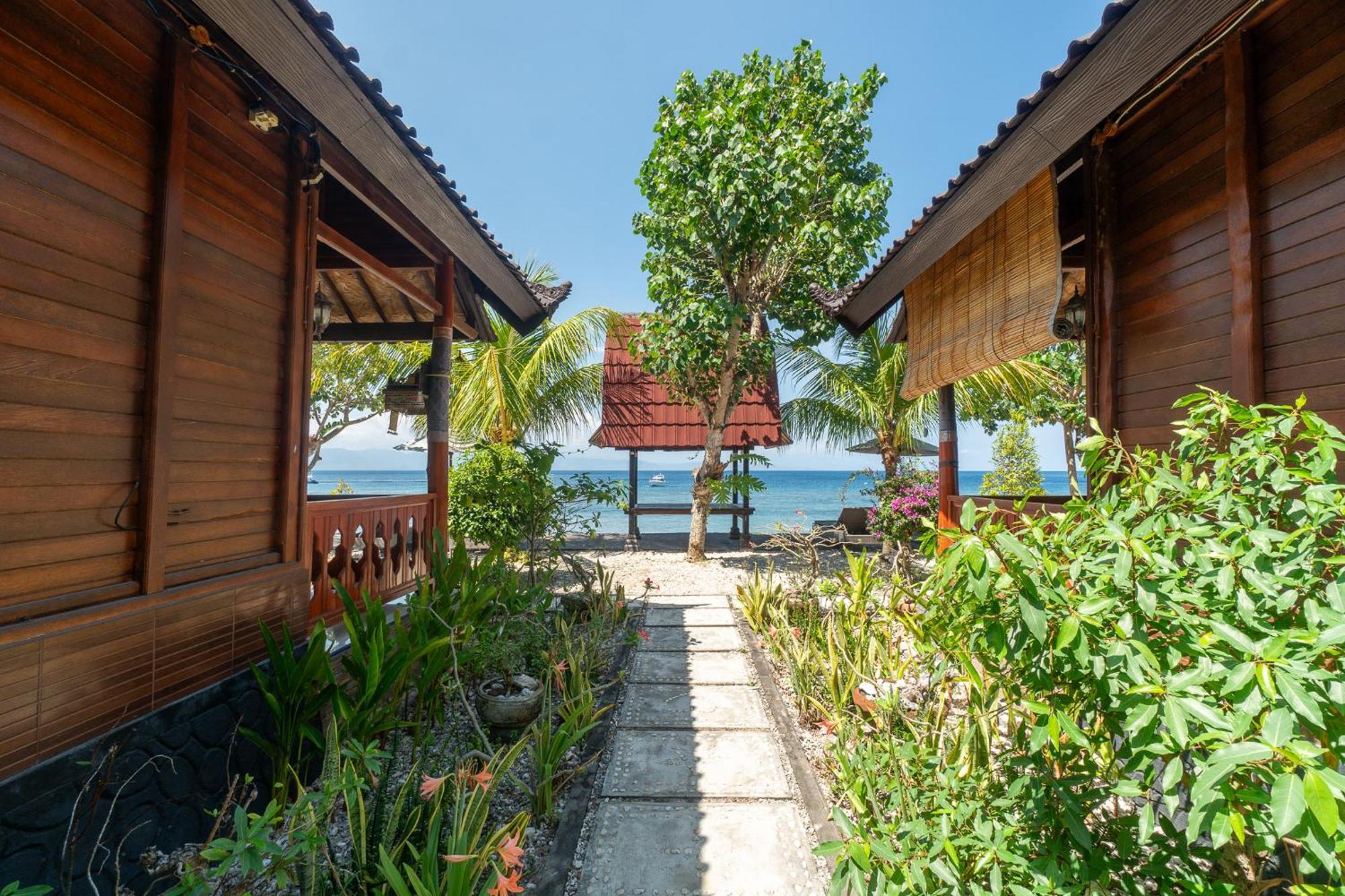 Merta Beach Bungalow By Bukit Vista Ped Exteriör bild
